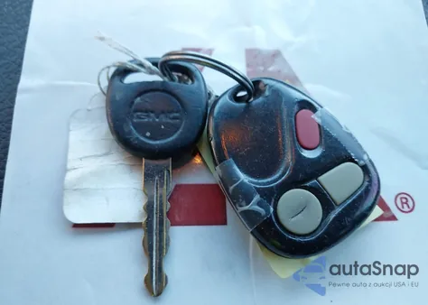 2002 GMC Sierra 1500 Denali from USA, damaged, VIN 2GTFK69U221383847